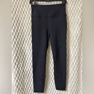 Athleta Synergy Rib 7/8 Tight - Charcoal/Black